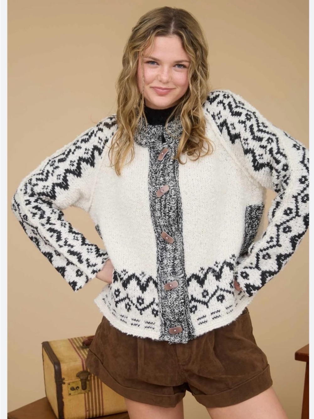 Blu Pepper Black and White Textured chunky Knit Cardigan size small